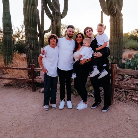 Meet your Posher, Shannon - Picture 2 of 10